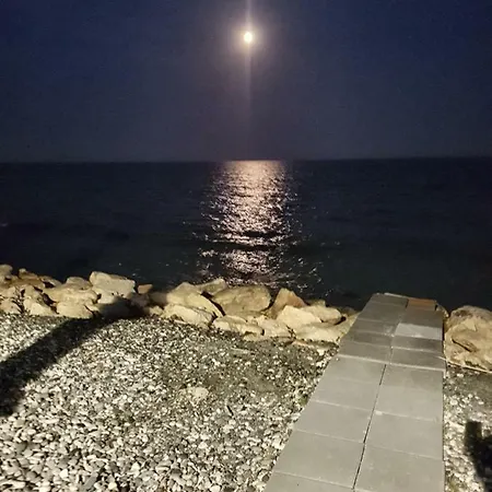 بيت للعطل Beach لارنكا